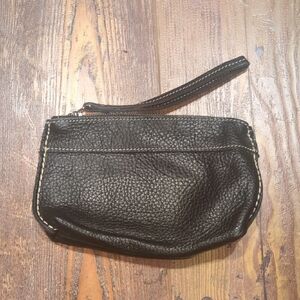 Black Textured Wristlet